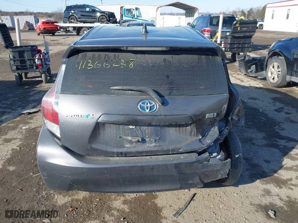 2015 Toyota Prius c One with VIN JTDKDTB36F1113749, listed as a IAAI auction lot 41366238 with 121,610 mi miles. Bid and sale history available at carsss.com. Image 16.