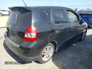 2007 Honda Fit Sport z VIN JHMGD37617S004845, wystawiony jako IAAI lot #42401148 z przebiegiem 212 566 mil mil oraz . Historia ofert i sprzedaży dostępna na DreamBid. Obrazek 4.