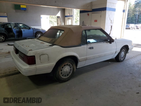 1993 Ford Mustang с VIN 1FACP44M2PF125589, выставлен на аукционе Copart как лот 75556214 с пробегом 46 567 миль миль и Чистый • Clean title. История ставок и продаж доступна на DreamBid. Изображение 3.
