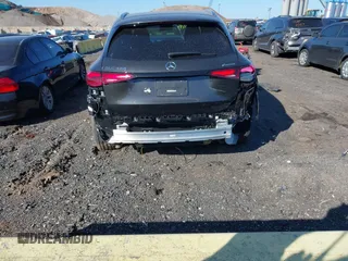 2025 Mercedes-Benz GLC with VIN W1NKM4HB9SF320775, listed as a IAAI auction lot 41863310 with 2,507 mi miles. Bid and sale history available at carsss.com. Image 6.