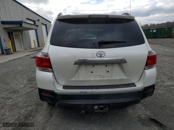 2011 Toyota Highlander with VIN 5TDZA3EH2BS012171, listed as a Copart auction lot 36656033 with 109,361 mi miles and Salvage Title. Bid and sale history available at carsss.com. Image 6.