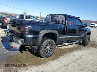 2000 GMC New Sierra 1500 SLE with VIN 2GTEK19T8Y1220957, listed as a Copart auction lot 47349405 with 145,039 mi miles and Salvage Title. Bid and sale history available at carsss.com. Image 3.