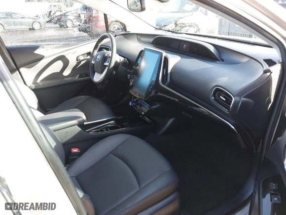 2017 Toyota Prius Prime Plus with VIN JTDKARFP6H3021685, listed as a IAAI auction lot 41710515 with NaN miles. Bid and sale history available at carsss.com. Image 5.