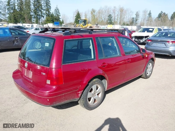 2004 Volkswagen Jetta Wagon GLS with VIN WVWSR61J84W121886, listed as a IAAI auction lot 41949353 with 209,823 mi miles. Bid and sale history available at carsss.com. Image 4.