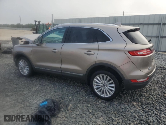 2019 Lincoln MKC Standard z VIN 5LMCJ1C98KUL46098, wystawiony jako Copart lot #51585555 z przebiegiem 54 340 mil mil oraz Nie do naprawy • Non repairable. Historia ofert i sprzedaży dostępna na DreamBid. Obrazek 2.