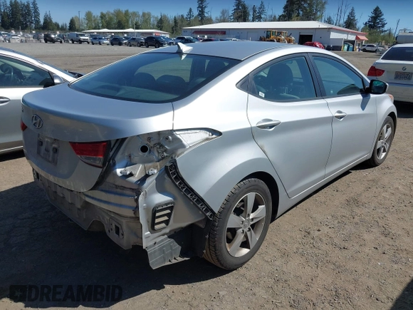 2013 Hyundai Elantra GLS z VIN 5NPDH4AE4DH333340, wystawiony jako IAAI lot #42068261 z przebiegiem 122 863 mil mil oraz . Historia ofert i sprzedaży dostępna na DreamBid. Obrazek 4.