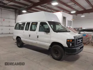2008 Ford Econoline Cargo Commercial with VIN 1FTNE24W08DB58117, listed as a IAAI auction lot 41794228 with 217,648 mi miles. Bid and sale history available at carsss.com. Image 1.
