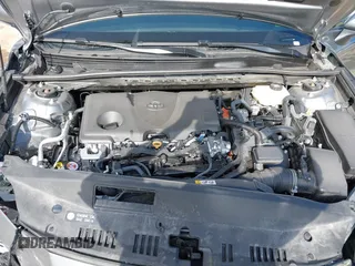 2025 Toyota Camry LE z VIN 4T1DAACK9SU518259, wystawiony jako IAAI lot #42225124 z przebiegiem 222 mil mil oraz . Historia ofert i sprzedaży dostępna na DreamBid. Obrazek 10.