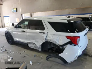 2022 Ford Police Interceptor Utility z VIN 1FM5K8AB5NGB71335, wystawiony jako Copart lot #64395794 z przebiegiem Nie podano mil oraz Szkody całkowita. Historia ofert i sprzedaży dostępna na DreamBid. Obrazek 2.