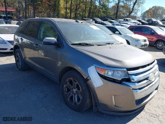 2013 Ford Edge SEL with VIN 2FMDK3JC0DBA22893, listed as a IAAI auction lot 40882894 with 244,199 mi miles. Bid and sale history available at carsss.com. Image 1.