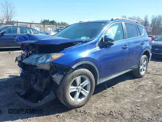 2014 Toyota RAV4 XLE with VIN 2T3RFREV4EW209162, listed as a IAAI auction lot 41802853 with 101,618 mi miles. Bid and sale history available at carsss.com. Image 17.