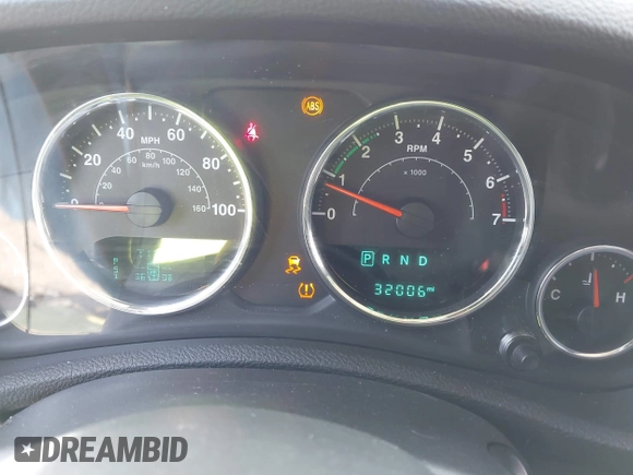 2017 Jeep Wrangler Unlimited Sport with VIN 1C4BJWDG4HL538582, listed as a IAAI auction lot 41921436 with 32,006 mi miles. Bid and sale history available at carsss.com. Image 7.