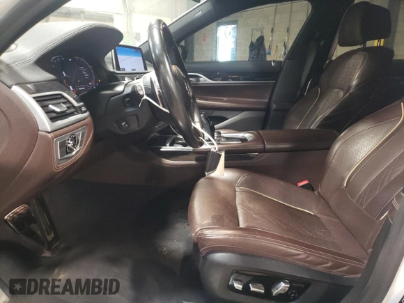 2020 BMW 7 Series 740i xDrive z VIN WBA7T4C04LGG62734, wystawiony jako Copart lot #54722014 z przebiegiem 77 203 mil mil oraz Szkoda całkowita • Salvage title. Historia ofert i sprzedaży dostępna na DreamBid. Obrazek 7.