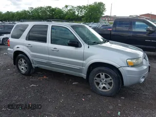 2005 Ford Escape Limited z VIN 1FMCU94195KB15941, wystawiony jako IAAI lot #42182691 z przebiegiem 193 304 mil mil oraz . Historia ofert i sprzedaży dostępna na DreamBid. Obrazek 1.