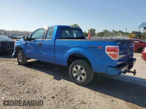 2013 Ford F-150 XL z VIN 1FTFX1EF7DFB21118, wystawiony jako Copart lot #60924885 z przebiegiem 177 212 mil mil oraz Czysty tytuł • Clean title. Historia ofert i sprzedaży dostępna na DreamBid. Obrazek 2.