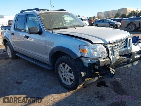 2010 Ford Explorer Sport Trac XLT z VIN 1FMEU3BE6AUF01646, wystawiony jako IAAI lot #41646440 z przebiegiem 58 473 mil mil oraz . Historia ofert i sprzedaży dostępna na DreamBid. Obrazek 1.