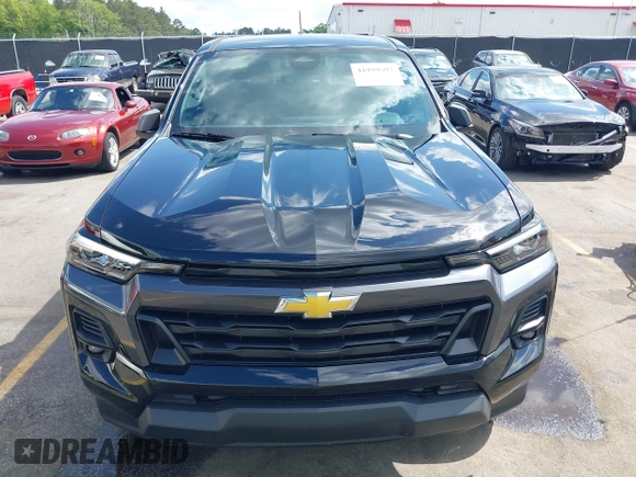 2024 Chevrolet Colorado 2WD LT z VIN 1GCPSCEK1R1210800, wystawiony jako IAAI lot #41999697 z przebiegiem 6 124 mil mil oraz . Historia ofert i sprzedaży dostępna na DreamBid. Obrazek 13.