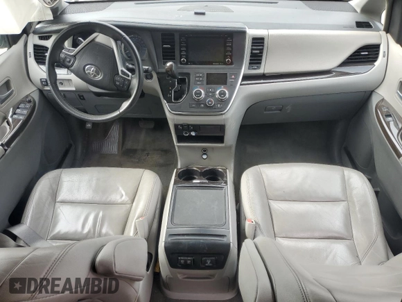 2018 Toyota Sienna XLE Auto Access Seat with VIN 5TDYZ3DC3JS934053, listed as a Copart auction lot 49900085 with 153,121 mi miles and Salvage title. Bid and sale history available at DreamBid. Image 8.