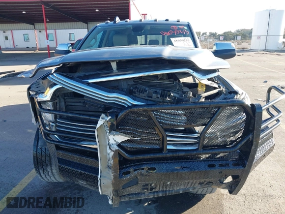 2019 Ram 2500 Laramie with VIN 3C6UR5NL5KG701954, listed as a IAAI auction lot 41030753 with 183,756 mi miles. Bid and sale history available at carsss.com. Image 13.