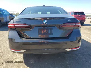 2024 BMW 5 Series 530i xDrive with VIN WBA53FJ06RCS25711, listed as a Copart auction lot 74090134 with 0 mi miles and Salvage Title. Bid and sale history available at carsss.com. Image 6.