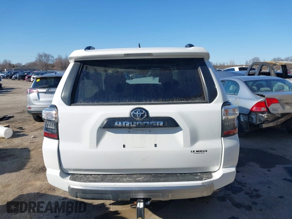 2024 Toyota 4Runner TRD Off Road with VIN JTERU5JR8R6217050, listed as a IAAI auction lot 41983644 with 27,811 mi miles and . Bid and sale history available at DreamBid. Image 17.