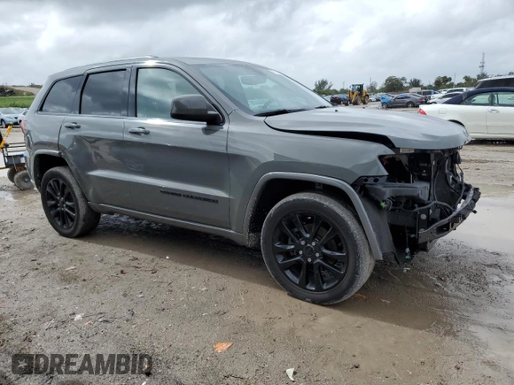 2020 Jeep Grand Cherokee Altitude z VIN 1C4RJFAG5LC386081, wystawiony jako Copart lot #76549193 z przebiegiem 54 147 mil mil oraz Szkoda całkowita • Salvage title. Historia ofert i sprzedaży dostępna na DreamBid. Obrazek 4.