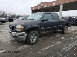 2003 GMC Sierra 2500HD SLE z VIN 1GTHK29U63E272073, wystawiony jako Copart lot #84705704 z przebiegiem 251 526 mil mil oraz Czysty tytuł • Clean title. Historia ofert i sprzedaży dostępna na DreamBid. Obrazek 1.