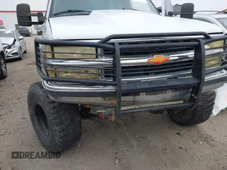 1997 Chevrolet Silverado 1500 with VIN 1GCEK19R0VE270671, listed as a IAAI auction lot 41848768 with 211,030 mi miles and . Bid and sale history available at DreamBid. Image 6.