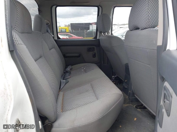 2002 Nissan Frontier 2WD SE with VIN 1N6ED29X82C347029, listed as a IAAI auction lot 41871703 with 275,909 mi miles. Bid and sale history available at carsss.com. Image 8.
