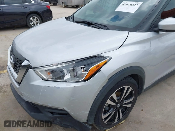 2019 Nissan Kicks S with VIN 3N1CP5CU9KL524812, listed as a IAAI auction lot 41910323 with 88,656 mi miles and . Bid and sale history available at carsss.com. Image 18.