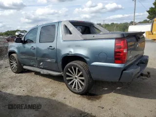 2009 Chevrolet Avalanche LT w/2LT with VIN 3GNFK22029G265256, listed as a Copart auction lot 70386404 with 175,103 mi miles and Salvage Title. Bid and sale history available at carsss.com. Image 2.
