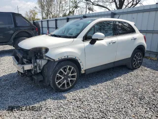 2016 FIAT 500X Trekking Plus with VIN ZFBCFXET0GP387581, listed as a Copart auction lot 43767875 with 84,197 mi miles and Salvage title. Bid and sale history available at DreamBid. Image 1.