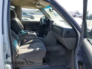 2003 Chevrolet Suburban LS with VIN 1GNEC16T13J106726, listed as a IAAI auction lot 41723307 with 217,062 mi miles. Bid and sale history available at carsss.com. Image 5.