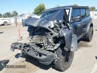 2021 Ford Bronco z VIN 1FMDE5BH9MLB00617, wystawiony jako IAAI lot #42467207 z przebiegiem 36 220 mil mil oraz . Historia ofert i sprzedaży dostępna na DreamBid. Obrazek 6.