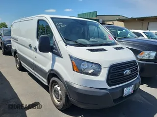 2019 Ford Transit z VIN 1FTYE1YM4KKB70936, wystawiony jako IAAI lot #42525385 z przebiegiem 233 237 mil mil oraz . Historia ofert i sprzedaży dostępna na DreamBid. Obrazek 1.