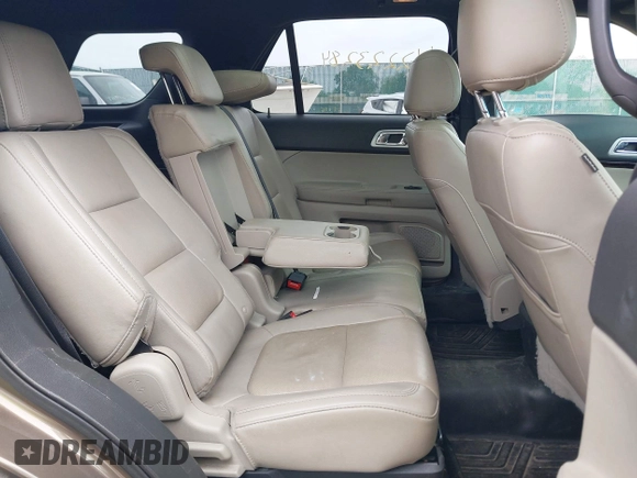 2015 Ford Explorer Limited z VIN 1FM5K8F83FGA32562, wystawiony jako IAAI lot #42223284 z przebiegiem 213 061 mil mil oraz . Historia ofert i sprzedaży dostępna na DreamBid. Obrazek 8.
