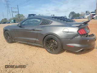 2015 Ford Mustang GT z VIN 1FA6P8CF2F5432983, wystawiony jako Copart lot #51905875 z przebiegiem 107 965 mil mil oraz Szkody całkowita. Historia ofert i sprzedaży dostępna na DreamBid. Obrazek 2.