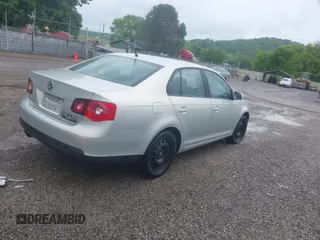 2010 Volkswagen Jetta S с VIN 3VWJZ7AJ5AM089487, выставлен на аукционе IAAI как лот 42316678 с пробегом 148 571 миль миль и . История ставок и продаж доступна на DreamBid. Изображение 4.