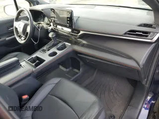 2021 Toyota Sienna XSE with VIN 5TDDSKFC6MS018241, listed as a Copart auction lot 89412525 with 34,294 mi miles and Salvage Title. Bid and sale history available at carsss.com. Image 8.