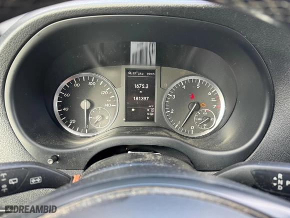 2018 Mercedes-Benz Metris Passenger Van with VIN WD4PG2EE3J3357656, listed as a Copart auction lot 82755804 with 181,397 mi miles and Clean Title. Bid and sale history available at carsss.com. Image 8.