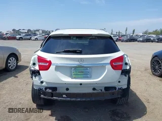 2015 Mercedes-Benz GLA 250 z VIN WDCTG4GB6FJ132331, wystawiony jako IAAI lot #42392013 z przebiegiem 72 696 mil mil oraz . Historia ofert i sprzedaży dostępna na DreamBid. Obrazek 17.