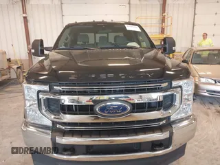 2020 Ford F-250 XL z VIN 1FT7W2B61LED31624, wystawiony jako IAAI lot #42383538 z przebiegiem 124 775 mil mil oraz . Historia ofert i sprzedaży dostępna na DreamBid. Obrazek 12.
