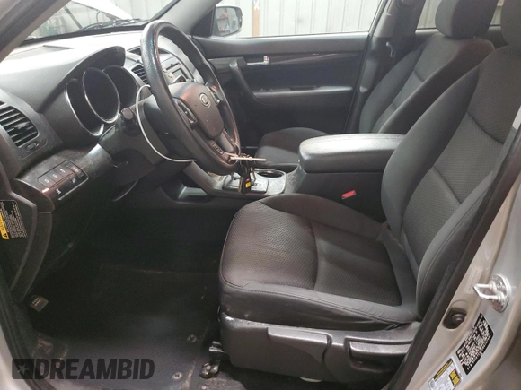 2011 Kia Sorento LX with VIN 5XYKTCA12BG187487, listed as a Copart auction lot 49736745 with 100,662 mi miles and Salvage Title. Bid and sale history available at DreamBid. Image 7.