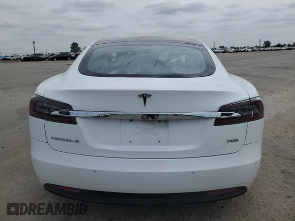 2018 Tesla Model S 75D z VIN 5YJSA1E27JF247900, wystawiony jako Copart lot #52014375 z przebiegiem 106 670 mil mil oraz Szkoda całkowita • Salvage title. Historia ofert i sprzedaży dostępna na DreamBid. Obrazek 6.