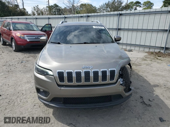2019 Jeep Cherokee Latitude with VIN 1C4PJMCX5KD193754, listed as a Copart auction lot 45904625 with 83,807 mi miles and Salvage Title. Bid and sale history available at carsss.com. Image 5.