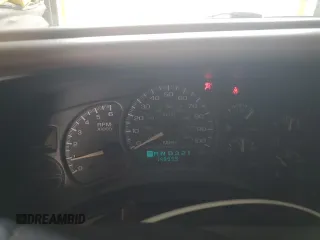 2002 Chevrolet Tahoe LS z VIN 1GNEC13Z82J278601, wystawiony jako Copart lot #59963545 z przebiegiem 149 999 mil mil oraz Szkoda całkowita • Salvage title. Historia ofert i sprzedaży dostępna na DreamBid. Obrazek 9.