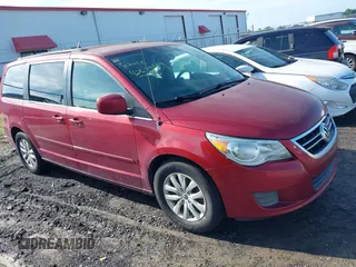 2012 Volkswagen Routan SE with VIN 2C4RVABG6CR136331, listed as a IAAI auction lot 42673529 with 153,602 mi miles and . Bid and sale history available at DreamBid. Image 1.