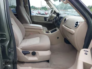 2005 Ford Expedition Special Service с VIN 1FMPU16575LB01825, выставлен на аукционе IAAI как лот 42335134 с пробегом 130 788 миль миль и . История ставок и продаж доступна на DreamBid. Изображение 5.