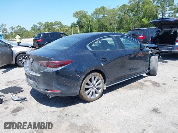 2021 Mazda 3 Select с VIN JM1BPABLXM1326518, выставлен на аукционе IAAI как лот 42130502 с пробегом 82 893 миль миль и . История ставок и продаж доступна на DreamBid. Изображение 4.