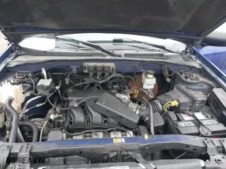 2005 Ford Escape XLT with VIN 1FMYU931X5KA28279, listed as a IAAI auction lot 41861060 with 173,999 mi miles. Bid and sale history available at carsss.com. Image 10.